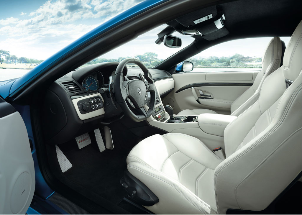 Maserati GranTurismo Sport Standard มาเซราติ แกรนด์ตูริสโมสปอร์ต ปี 2013