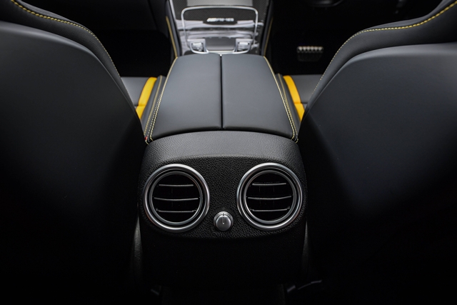 Mercedes-benz AMG GLC 63 S 4MATIC+ Coupe เมอร์เซเดส-เบนซ์ เอเอ็มจี ปี 2019