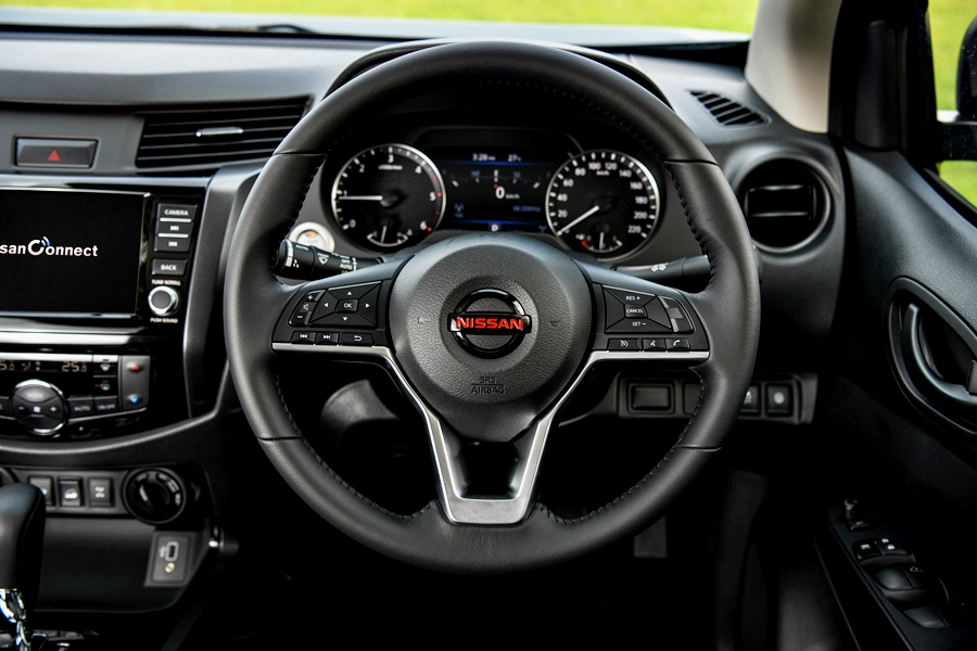 Nissan Navara King Cab CALIBRE V 7AT นิสสัน นาวาร่า ปี 2022