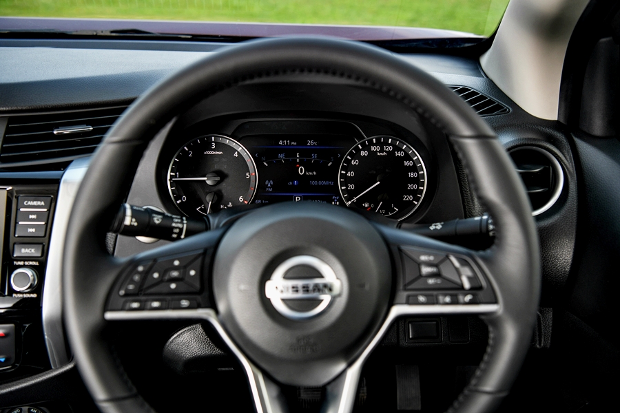 Nissan Navara Double Cab CALIBRE E 6MT นิสสัน นาวาร่า ปี 2022