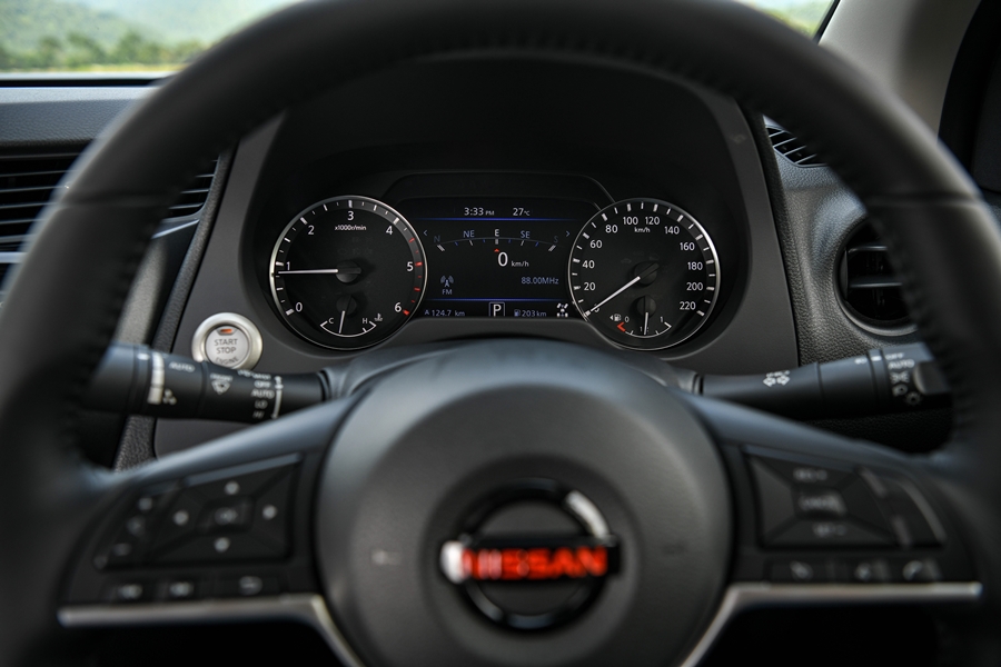 Nissan Navara Double Cab PRO-2X 2WD 7AT นิสสัน นาวาร่า ปี 2022