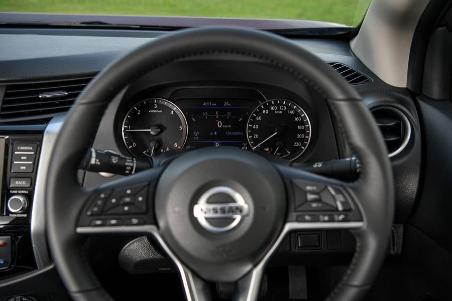 Nissan Navara Double Cab PRO-2X 2WD 7AT นิสสัน นาวาร่า ปี 2022