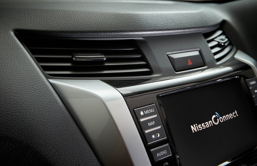 Nissan Navara Double Cab PRO-4X 4WD 7AT นิสสัน นาวาร่า ปี 2022