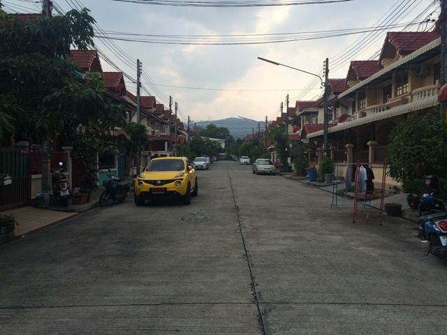 ขาย ให้เช่า ทาวน์เฮ้าส์ ๒ ชั้น โครงการเสริมทรัพย์๓