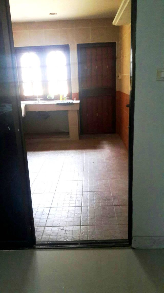 ขาย ให้เช่า ทาวน์เฮ้าส์ ๒ ชั้น โครงการเสริมทรัพย์๓