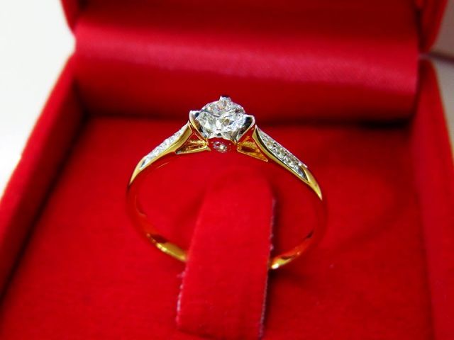 แหวนเพชร ห้างเพชรกาญจน์ ราคาส่ง