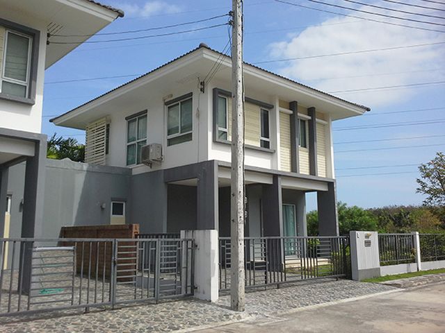 6A110685 ให้เช่าบ้านเดี่ยว 2 ชั้น 3 ห้องนอน 2 ห้องน้ำ พื้นที่ 53.5 ตรว.