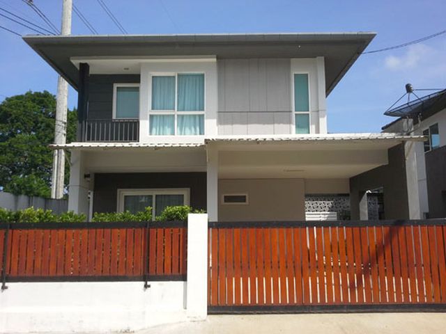 6A110682 ให้เช่าบ้านเดี่ยวสองชั้น 3 ห้องนอน 2 ห้องน้ำ