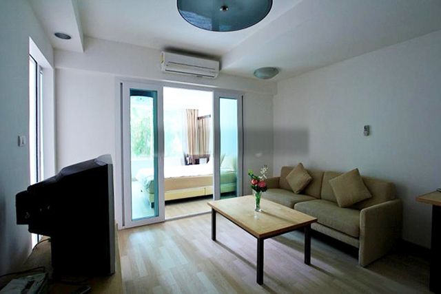 6A110710 ให้เช่าคอนโด The Royal Place 1 ห้องนอน 1 ห้องน้ำ พื้นที่ 38 ตรม.