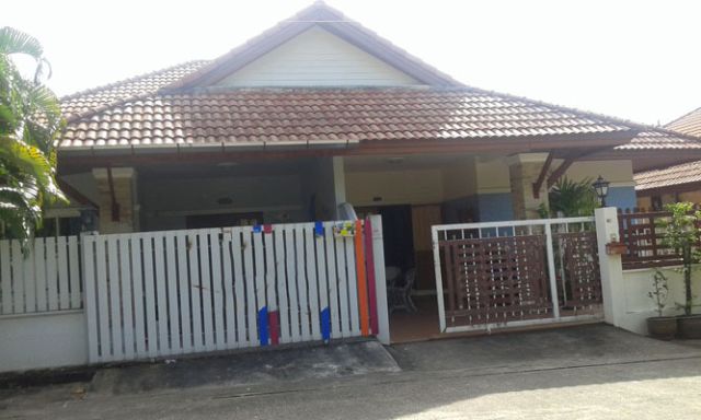 6A110701 ให้เช่าบ้านแฝดชั้นเดียว 2 ห้องนอน 1 ห้องน้ำ