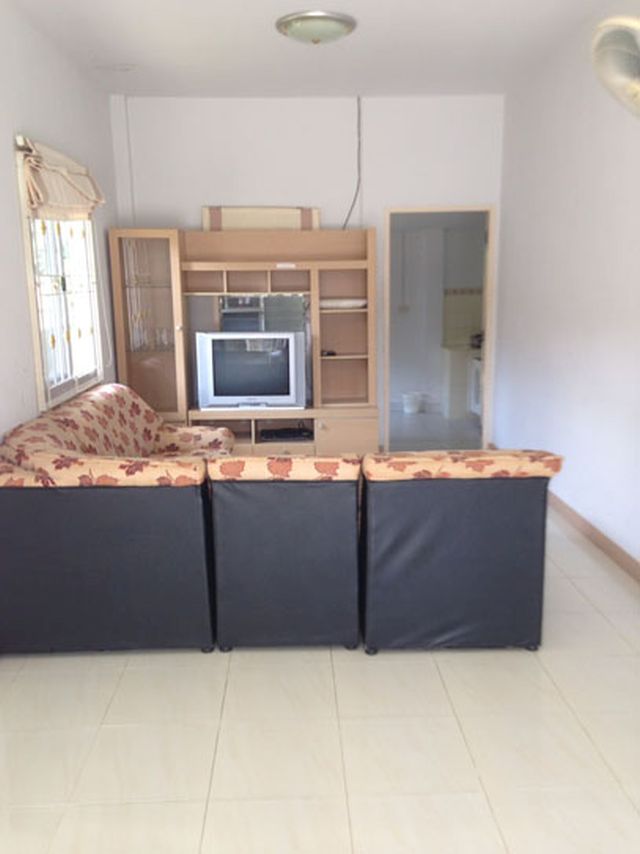 6C40074 บ้านแฝดชั้นเดียว 2 ห้องนอน 1 ห้องน้ำ พื้นที่ 45 ตรว.