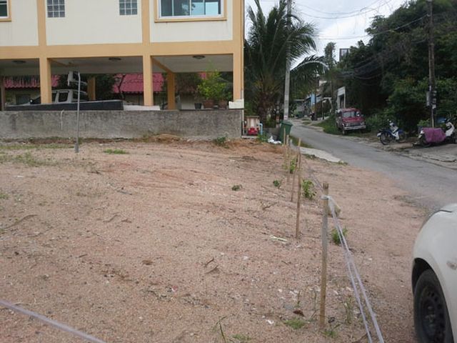 6A80264 ให้เช่าที่ดินเปล่า พื้นที่ 60 ตรว. ราคาเช่าต่อเดือน 8,000 บาท