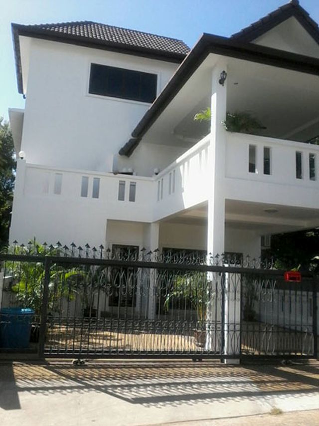 6C80105 ขายขาดบ้านเดี่ยว 2 ชั้น 3 ห้องนอน 3 ห้องน้ำ พื้นที่ 57 ตรว.