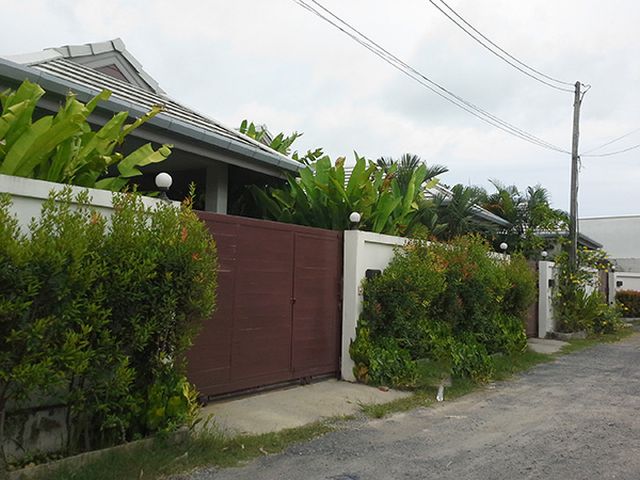 6A80268 ให้เช่าบ้านเดี่ยวชั้นเดียว 2 ห้องนอน 2 ห้องน้ำ พื้นที่ 50 ตรว.