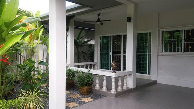 6A80268 ให้เช่าบ้านเดี่ยวชั้นเดียว 2 ห้องนอน 2 ห้องน้ำ พื้นที่ 50 ตรว.