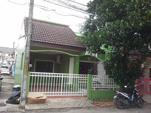 6A80273 ให้เช่าทาวน์เฮ้าส์ชั้นเดียว 2 ห้องนอน 1  ห้องน้ำ  พื้นที่ 28 ตร.ว.