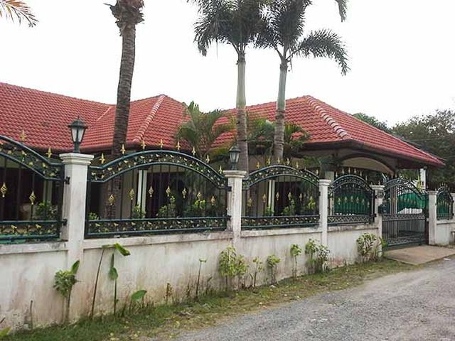 6C80108 ขายบ้านเดียวชั้นเดียว 2 ห้องนอน 2 ห้องน้ำ  พื้นที่  95 ตร.ว.