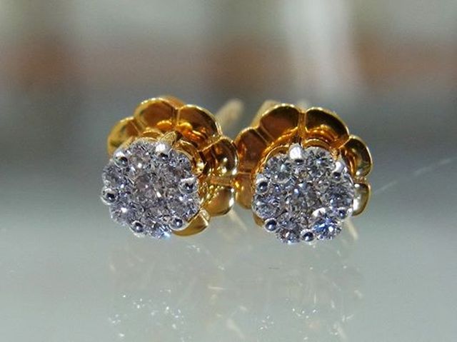 ต่างหูเพชร ห้างเพชรกาญจน์