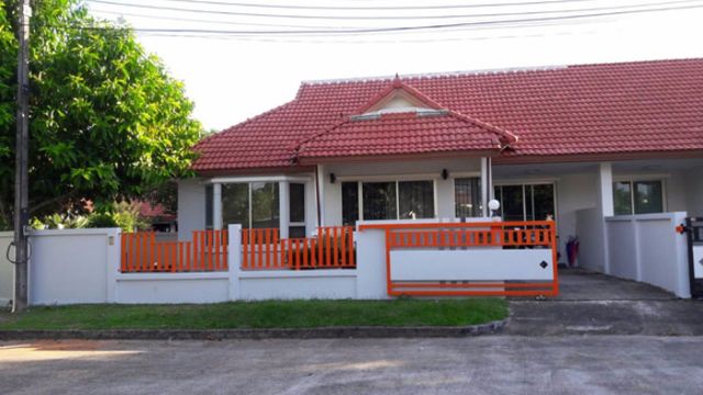 6A120243 ให้เช่าบ้านแฝดชั้นเดียว 3 ห้องนอน 2 ห้องน้ำ พื้นที่ 60 ตรว.