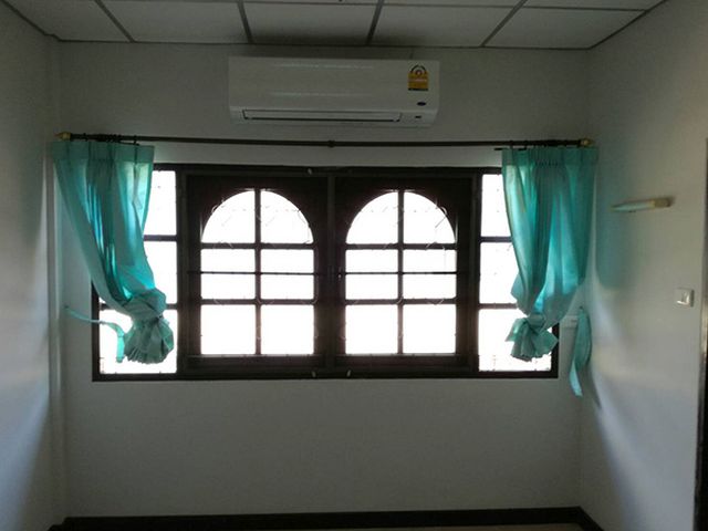 6A90435 ให้เช่าทาวน์เฮ้าส์ 2 ชั้น 2 ห้องนอน 2 ห้องน้ำ พื้นที่ 27 ตร.ว.