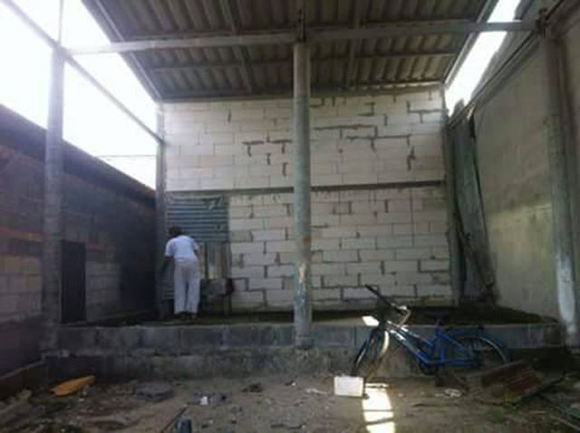 6B100004 ขายที่ดินพร้อมสิ่งปลูกสร้าง   พื้นที่ 100 ตรว. ราคา 350,000 ล้านบาท