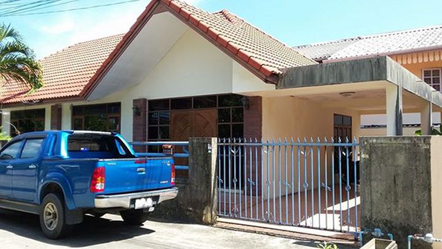 6A110762 ให้เช่าบ้านแฝดชั้นเดียว  2 ห้องนอน 1 ห้องน้ำ พื้นที่  30  ตรว.