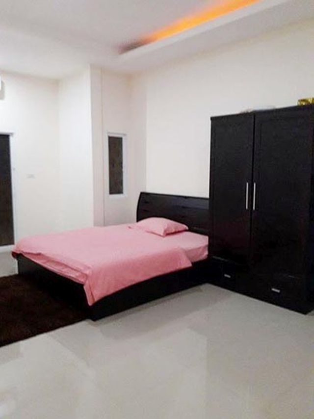 6A40184 ให้เช่าบ้านแฝด 3 ห้องนอน 2 ห้องน้ำ ราคา 22,000 บาทต่อเดือน