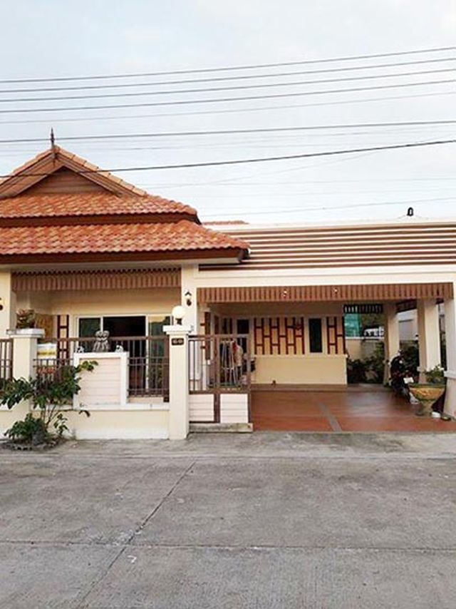 6A40184 ให้เช่าบ้านแฝด 3 ห้องนอน 2 ห้องน้ำ ราคา 22,000 บาทต่อเดือน