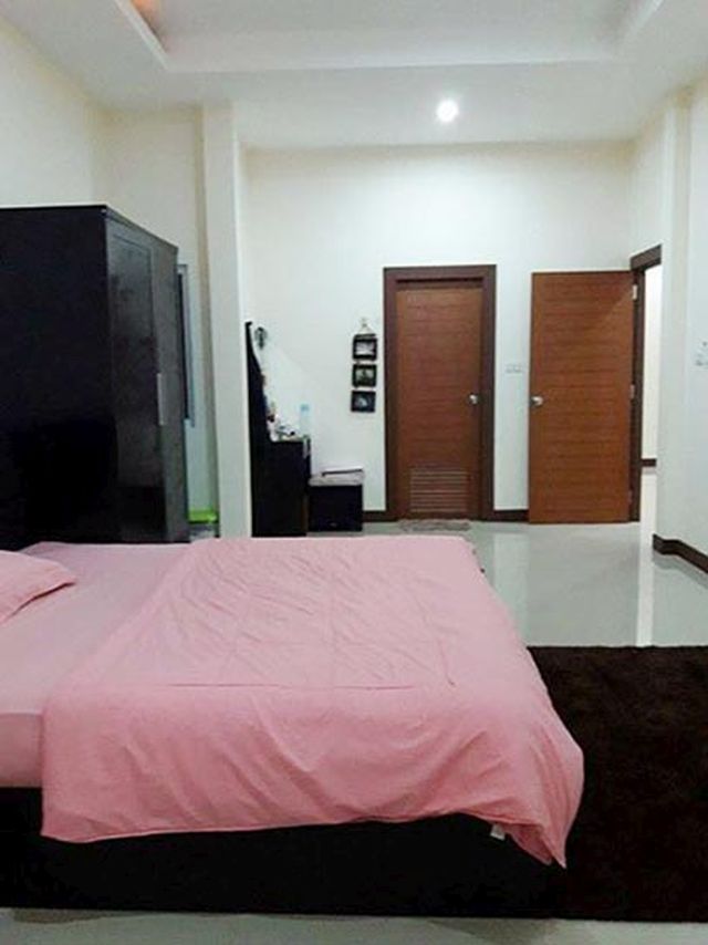 6A40184 ให้เช่าบ้านแฝด 3 ห้องนอน 2 ห้องน้ำ ราคา 22,000 บาทต่อเดือน