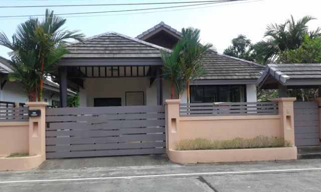 6A110771 ให้เช่าบ้านเดี่ยวชั้นเดียว 3 ห้องนอน 2 ห้องน้ำ พื้นที่ 61 ตรว.