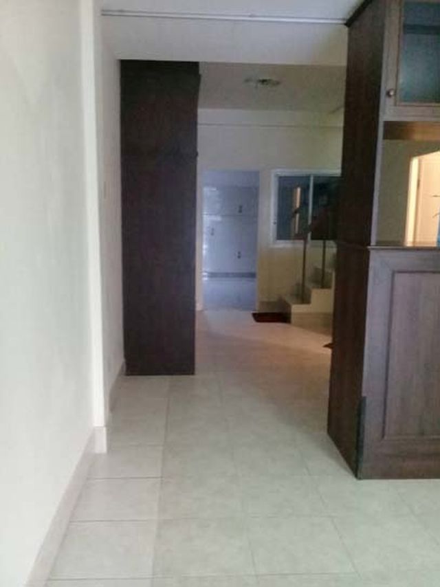 6C110274 ขายทาวน์เฮาส์ 2 ชั้น 2 ห้องนอน 2 ห้องน้ำ ราคา 2.5 ล้านบาท