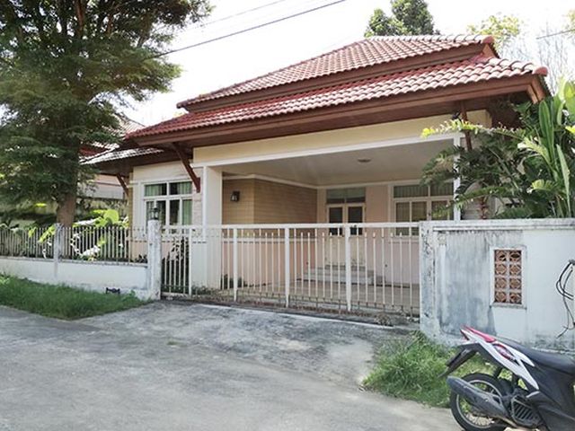 6A110745 ให้เช่าบ้านเดี่ยวชั้นเดียว 3 ห้องนอน 2 ห้องน้ำ ราคา 22,000 บาทต่อเดือน