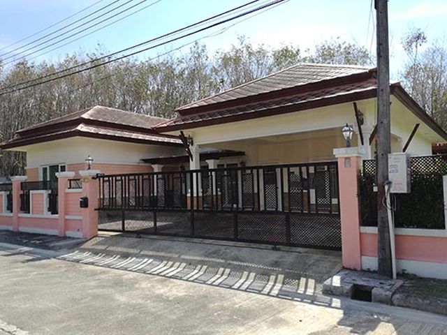 6C110262 ขายบ้านเดี่ยวชั้นเดียว 4 ห้องนอน 2 ห้องน้ำ ราคา 7.8 ล้านบาท