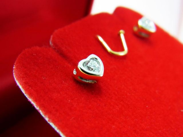 ต่างหูเพชร ห้างเพชรกาญจน์