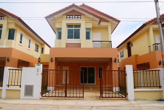 6A120265 ให้เช่าบ้านแฝด 2 ชั้น พื้นที่ 42 ตรว. ใกล้โลตัสถลาง