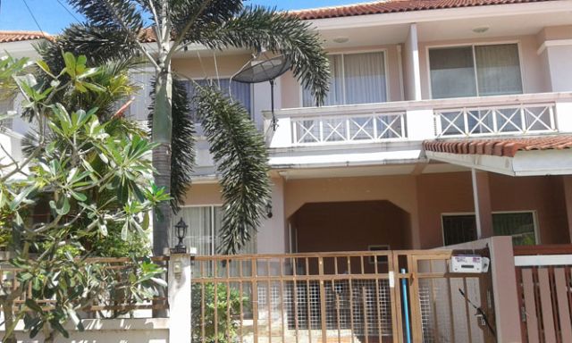 6A100566 ให้เช่าบ้านแฝดสองชั้น 3 ห้องนอน 2 ห้องน้ำ พื้นที่ 25.5 ตรว.