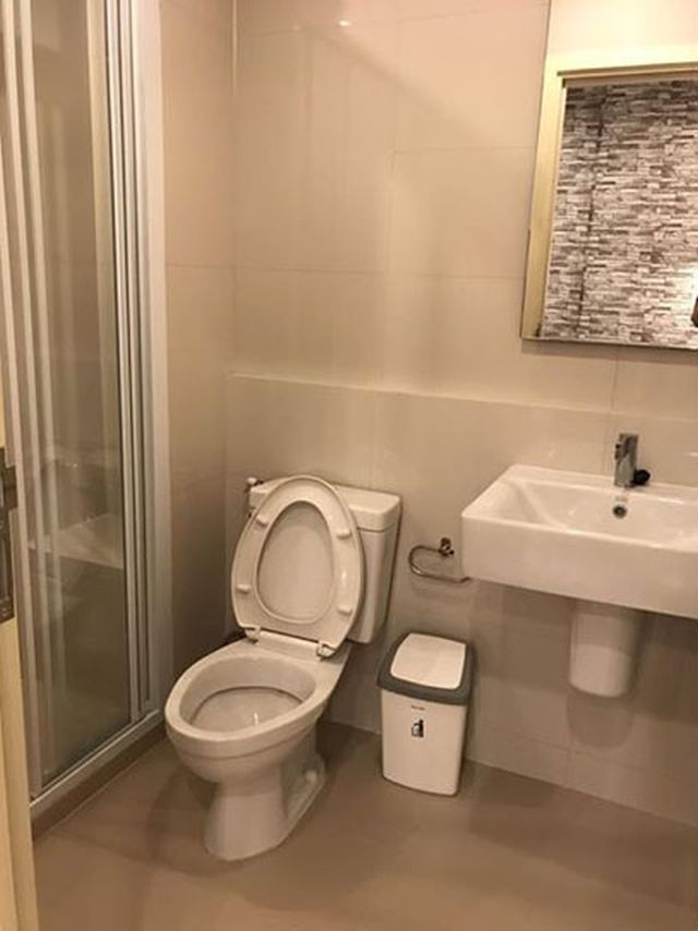 6A100577 ให้เช่าคอนโด The base uptown condo 1 ห้องนอน 1 ห้องน้ำ