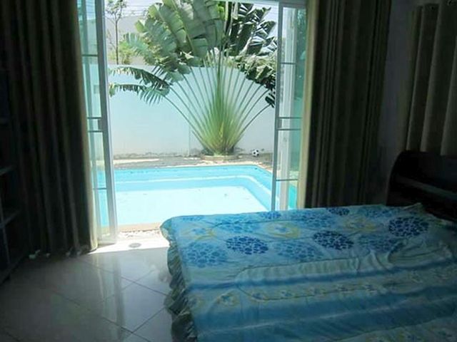 6A80275 ให้เช่าบ้านแฝดชั้นเดียว 2 ห้องนอน 1 ห้องน้ำ ราคา 25,000 บาทต่อเดือน