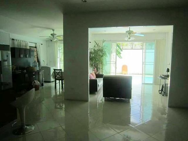 6A80275 ให้เช่าบ้านแฝดชั้นเดียว 2 ห้องนอน 1 ห้องน้ำ ราคา 25,000 บาทต่อเดือน