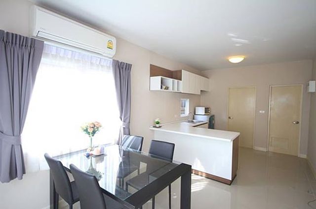 6A110734 ให้เช่าบ้านแฝดสองชั้น 3 ห้องนอน 2 ห้องน้ำ ราคา 22,000 บาทต่อเดือน