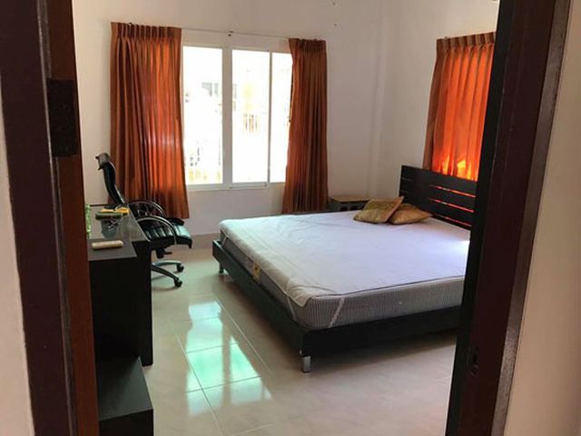 6A110768 ให้เช่าบ้านแฝดชั้นเดียว 2 ห้องนอน 2 ห้องน้ำ พื้นที่ 40 ตรว.