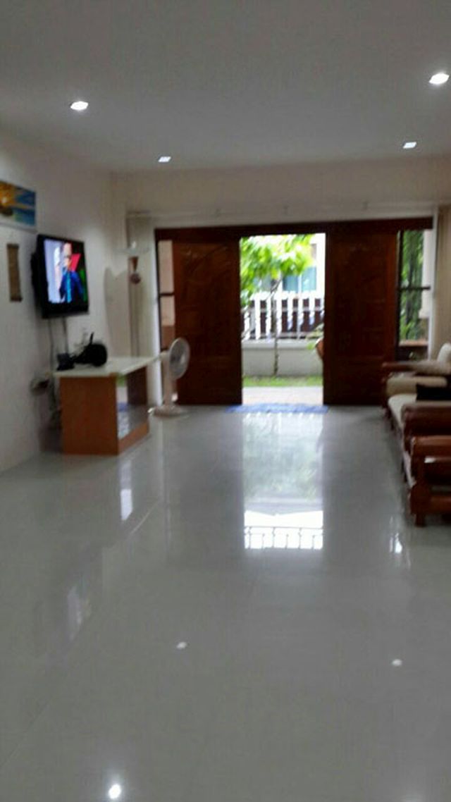 6A90450 ให้เช่าบ้านแฝดสองชั้น 4 ห้องนอน 3 ห้องน้ำ พื้นที่ 48 ตรว.