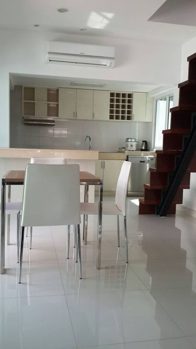 6A120267 ให้เช่าบ้านแฝดสองชั้น 3 ห้องนอน 2 ห้องน้ำ พื้นที่ 45 ตรว.