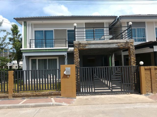 6C110278 ขายบ้านเดี่ยวสองชั้น 3 ห้องนอน 2 ห้องน้ำ พื้นที่ 43 ตรว.