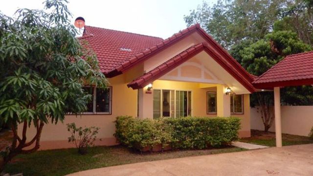 6A120266 ให้เช่าบ้านเดี่ยวชั้นเดียว 3 ห้องนอน 2 ห้องน้ำ พื้นที่ 91 ตรว.