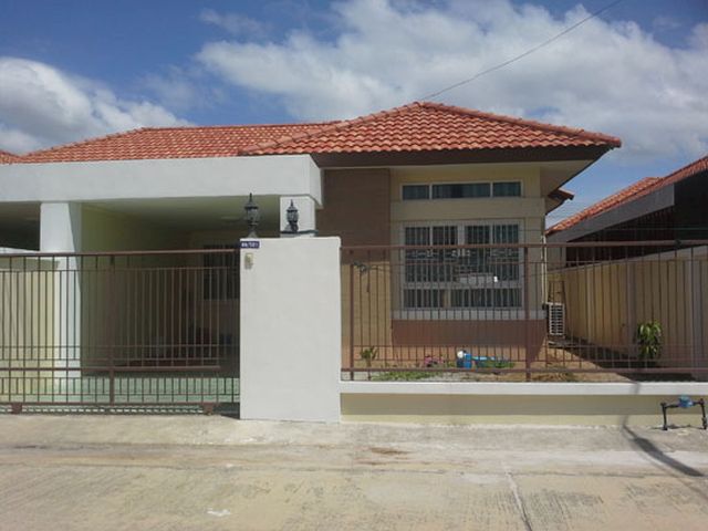 6A90473 ให้เช่าบ้านแฝดชั้นเดียว 3 ห้องนอน 2 ห้องน้ำ