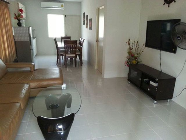 6A120271 ให้เช่าบ้านแฝดชั้นเดียว 2 ห้องนอน 2 ห้องน้ำ พื้นที่ 55 ตรว.