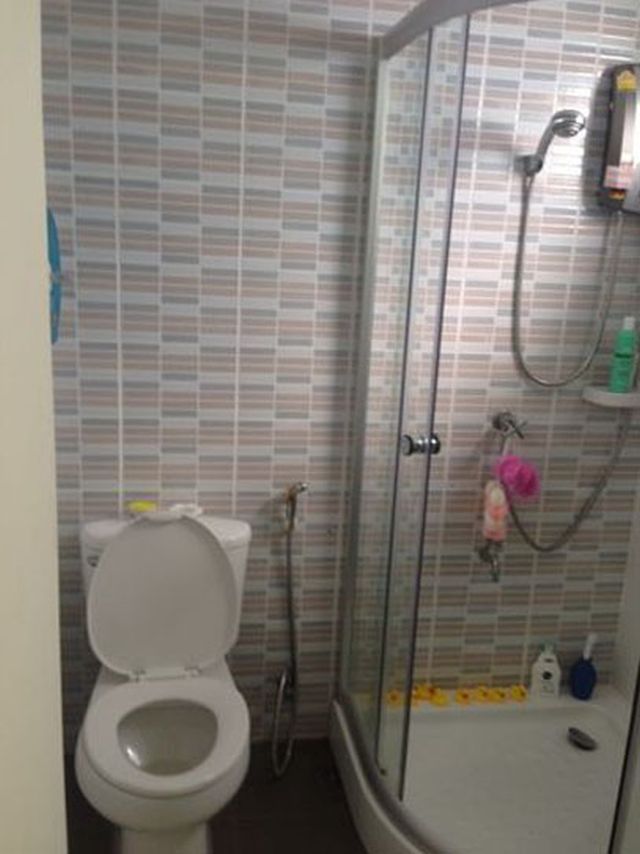 6A120273 ให้เช่าทาวน์เฮาส์ 2 ชั้น 2 ห้องนอน 2 ห้องน้ำ ราคาเช่าเดือนละ 15,000 บาท