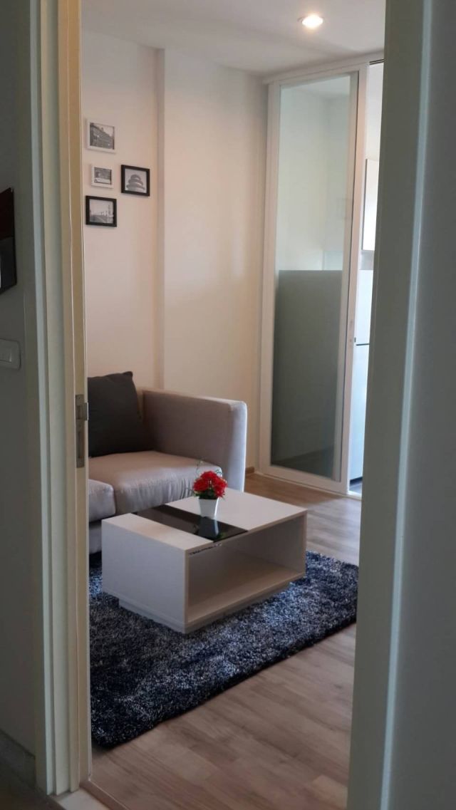 The Base Uptown เดอะเบสอัพทาวน์คอนโดให้เช่า พร้อมเฟอร์และแม่บ้านทำความสะอาด