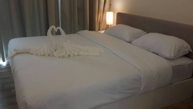 The Base Uptown เดอะเบสอัพทาวน์คอนโดให้เช่า พร้อมเฟอร์และแม่บ้านทำความสะอาด